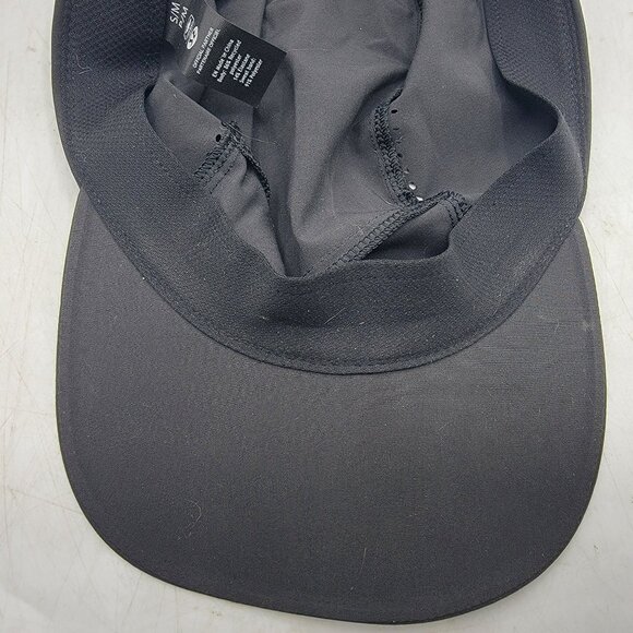 Lululemon Team Canada Small Medium Black Athletic Hat Lightweight Outdoors - Picture 8 of 9